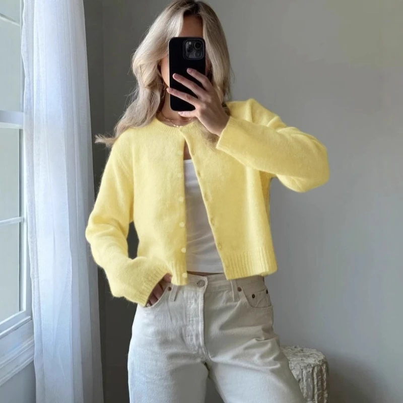 

TARUXY Simple Knitted Cardigan Women's Fashion Round Neck Single-Breasted Solid Long-Sleeved Cardigan Autumn Winter Casual Wear