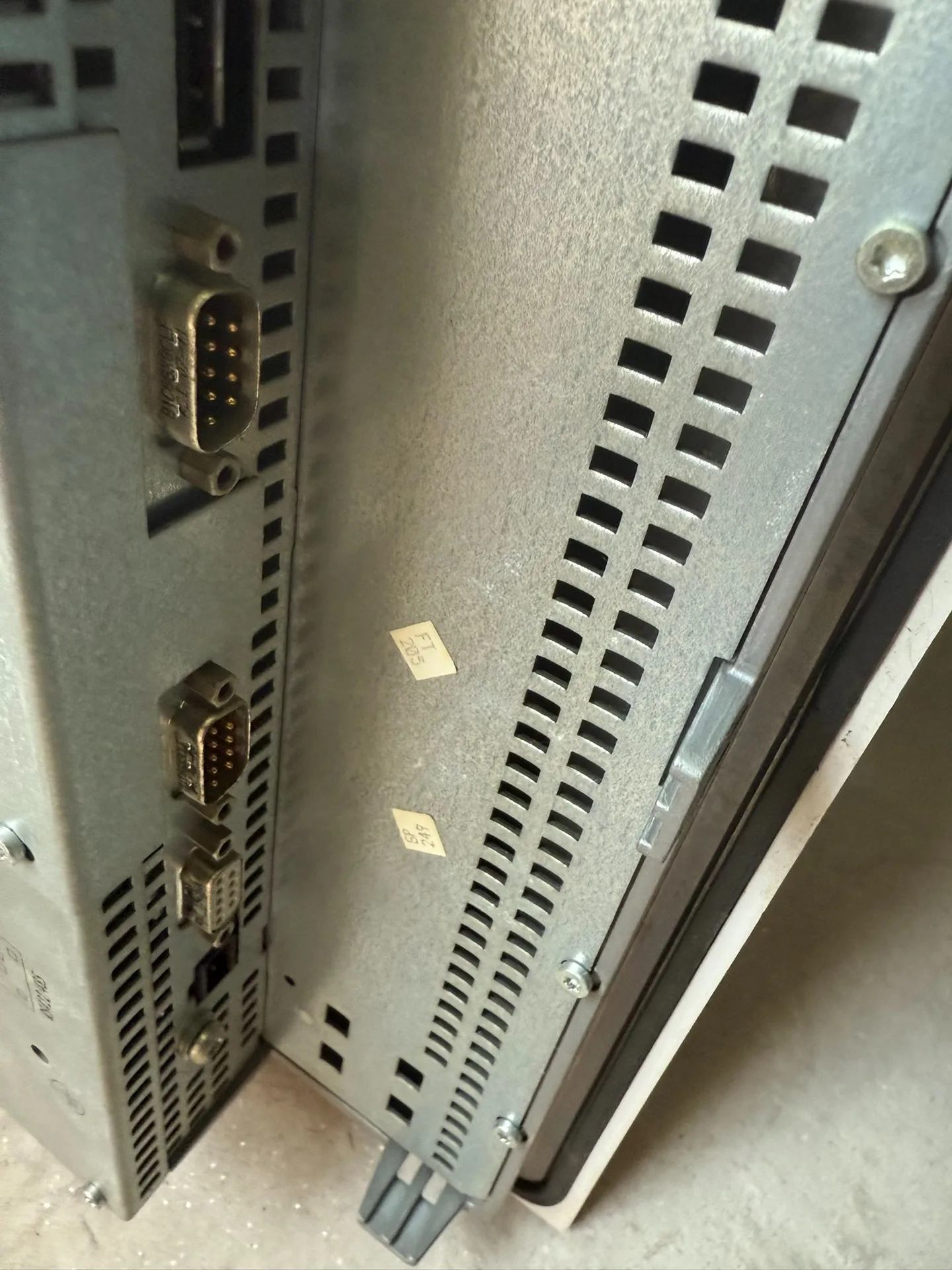 6AV6545-0CC10-0AX0 لوحة HMI لشركة سيمنز 6AV6 545-0CC10-0AX0