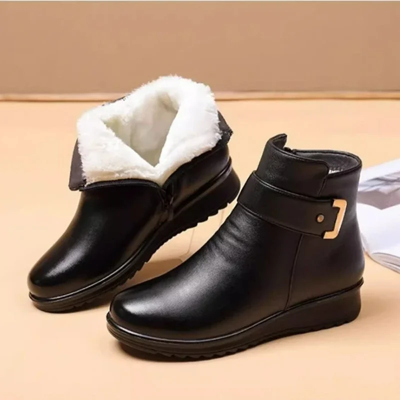 

Winter New Women's Flat Snow Boots Soft Bottom Mom Cotton Shoes Women's Casual Boots Side Zipper Warm Leather Boots