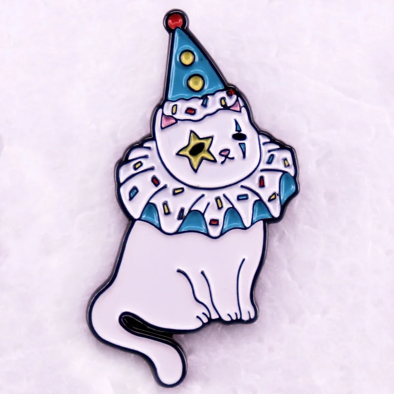 A3116 Cartoon Cat Lover Collection Brooches Cute White Clown Cat Badges Pins Kitty Enamel Pin Coat Hat Animal Decoration Jewelry