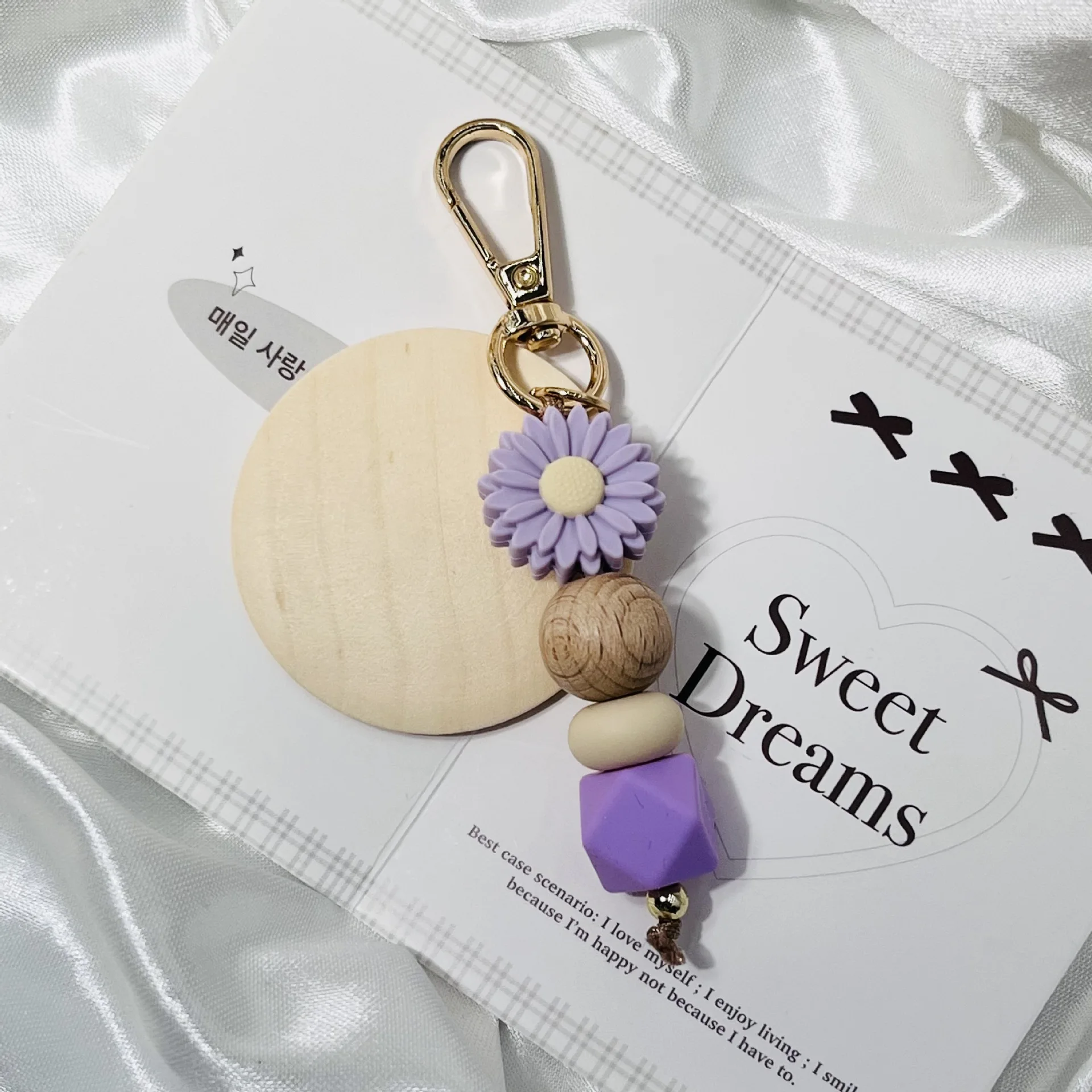 DIY Gänseblümchen Silikon-Perlen Schlüsselanhänger Handgefertigter Holzperlen Schlüsselring Anhänger Kreatives Personalisiertes Namens-Schlüsselanhänger Geschenk – Detail 8