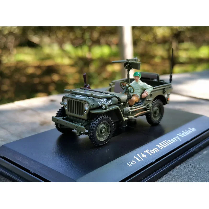 1:43 Scale  Military Vehicles Off-road Vehicles Simulation Alloy Car Model Diecast Toy Collectible Ornament Souvenir