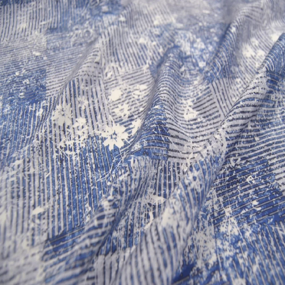 

Джинсовая синяя дышащая натуральная 100% шелковая крепдешинная ткань CDC с маленьким цветочным принтом для современного женского удобного платья