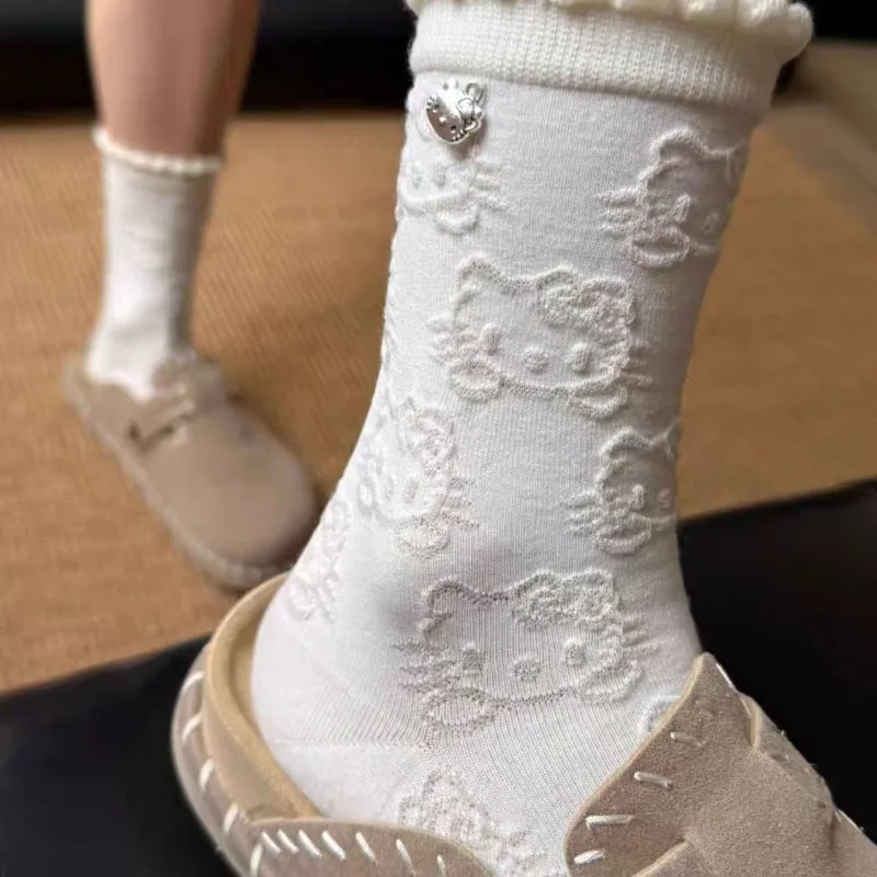 4 أزواج من الجوارب اللطيفة متوسطة الطول للفتيات في الربيع والصيف تتميز بحيوانات لطيفة ومظهر عالي وجوارب نسائية متوسطة الطول