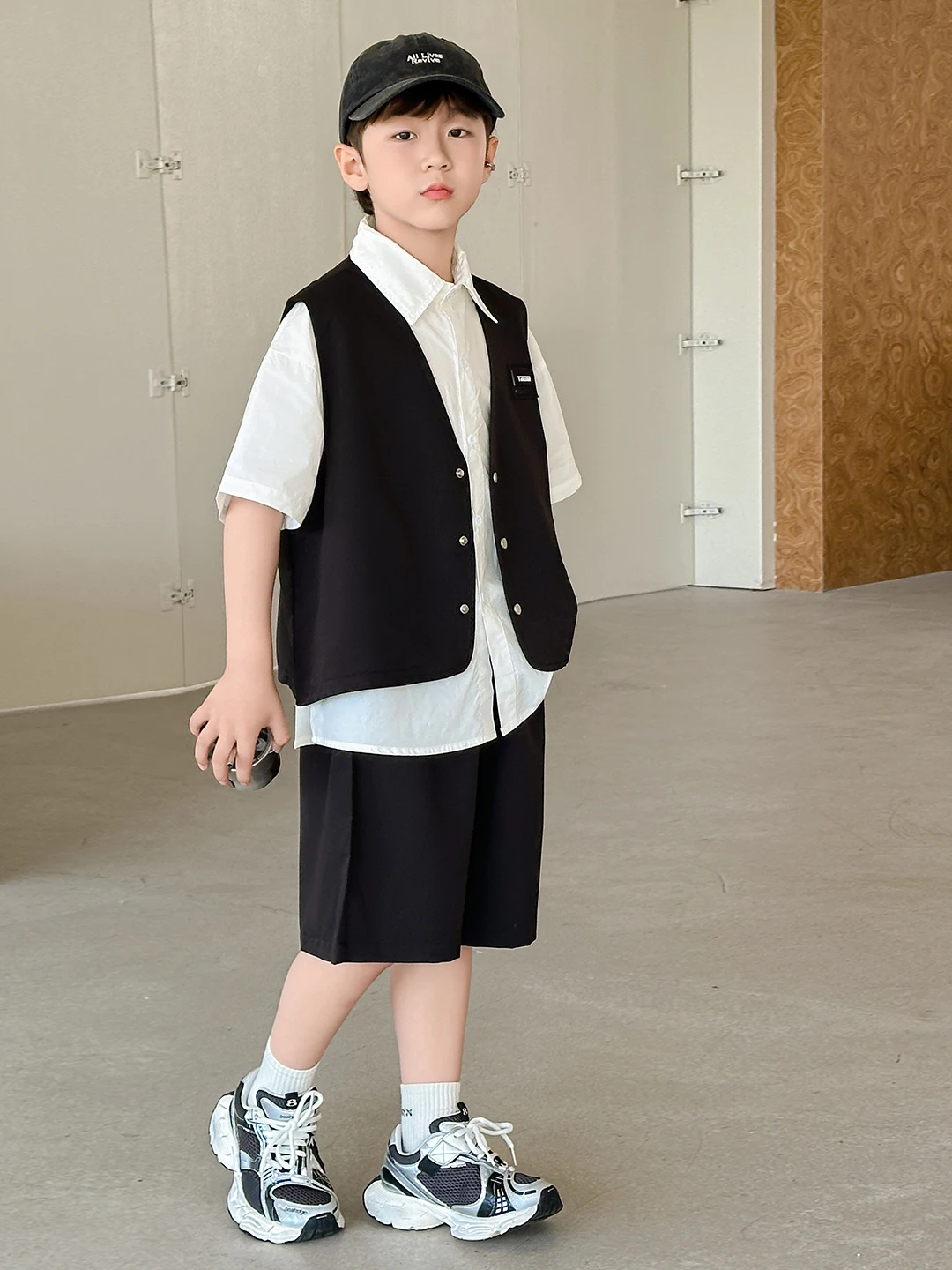 boys-summer-short-sleeve-three-piece-suit-lightweight-breathable-casual-wear-for-children-ages-5-14-comfortable-mixed-fabric-set