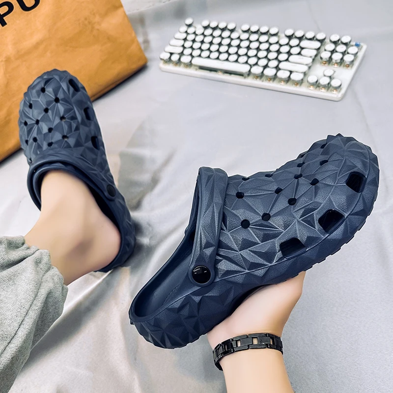 2023 summer men\'s sandals fashion beach shoes casual men\'s comfortable breathable cave shoes slippers men\'s outdoor slippers