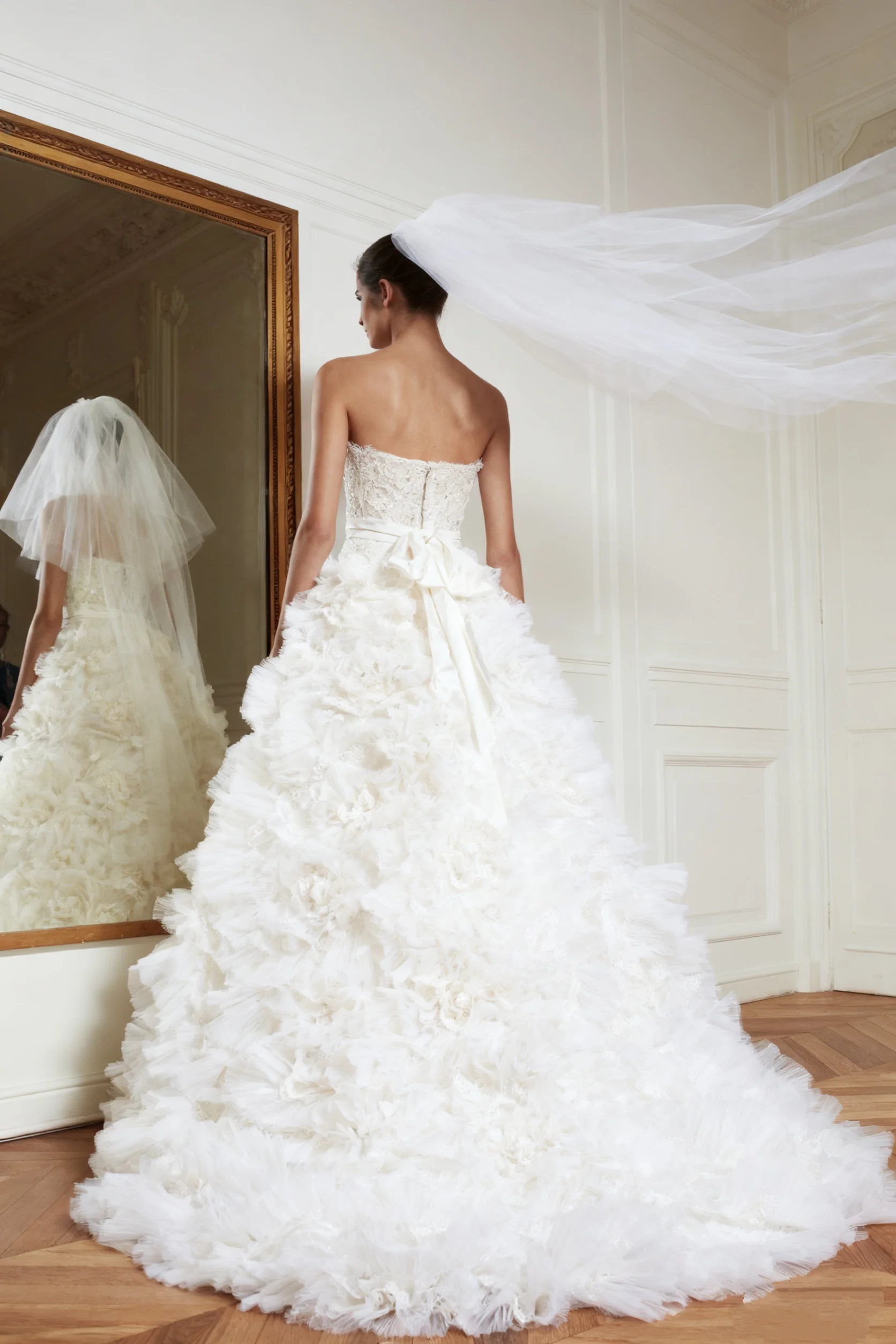 Customized 2025 Off Shoulder Princess Wedding Dress With Luxurious Shining Beads Lace Embroidery Exaggerated Ruffles