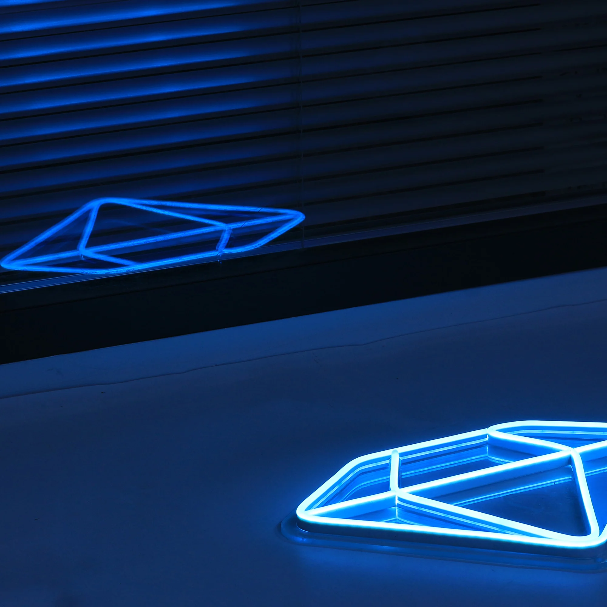 Diamond Shape Design Custom Neon Sign Light Room Wall Decorations Home LED Night Light Birthday Party Gifts