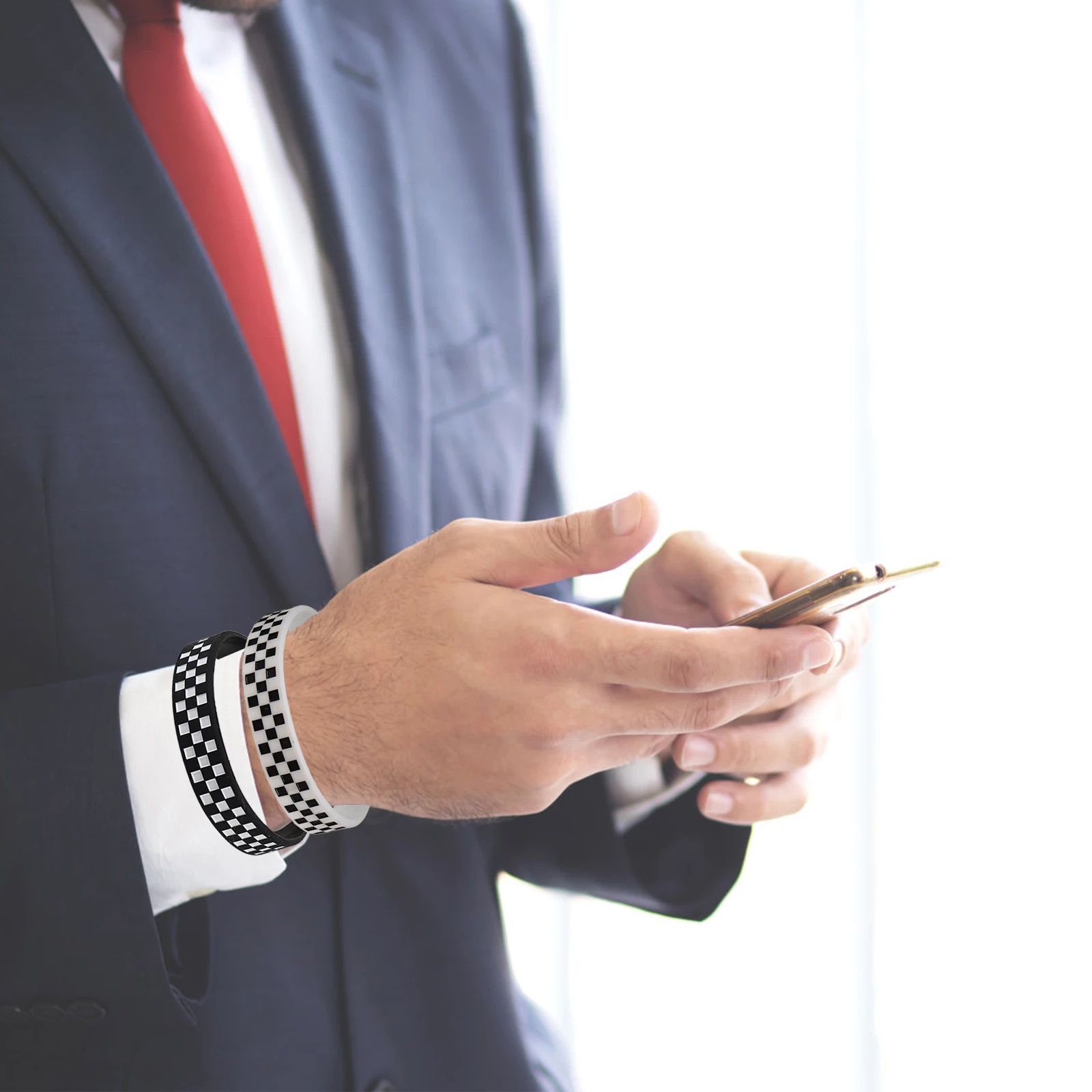 

12Pcs Checkered Silicone Wristbands Black White Stylish Bracelets Racing Theme Party Sports Event Accessory Soccer Bracelets