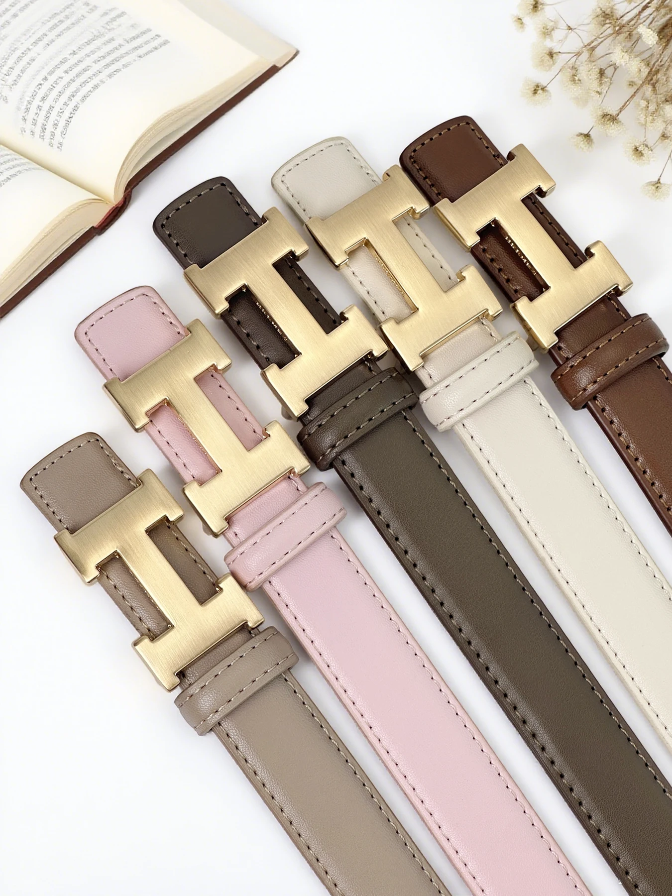 Parisian Women's Fashion Belt Versatile Plain Pattern Casual Accessory for All Seasons