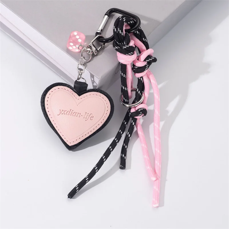 الكرتون الوردي على شكل قلب الجلود قلادة المفاتيح شخصية الإبداعية الوردي النرد المرأة حقيبة مفتاح سلسلة حلية للإناث هدية