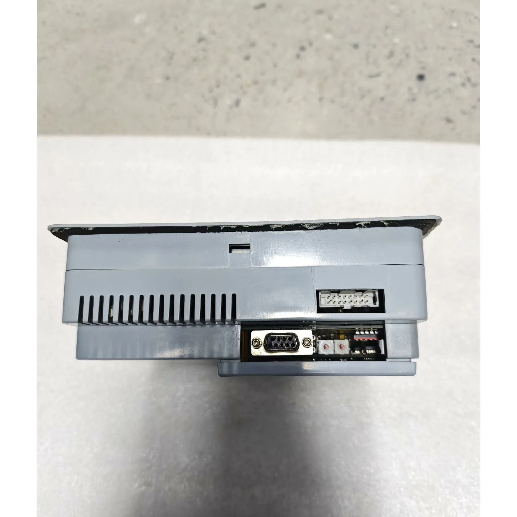 Touchscreen IC752CBT010-CC Con garanzia