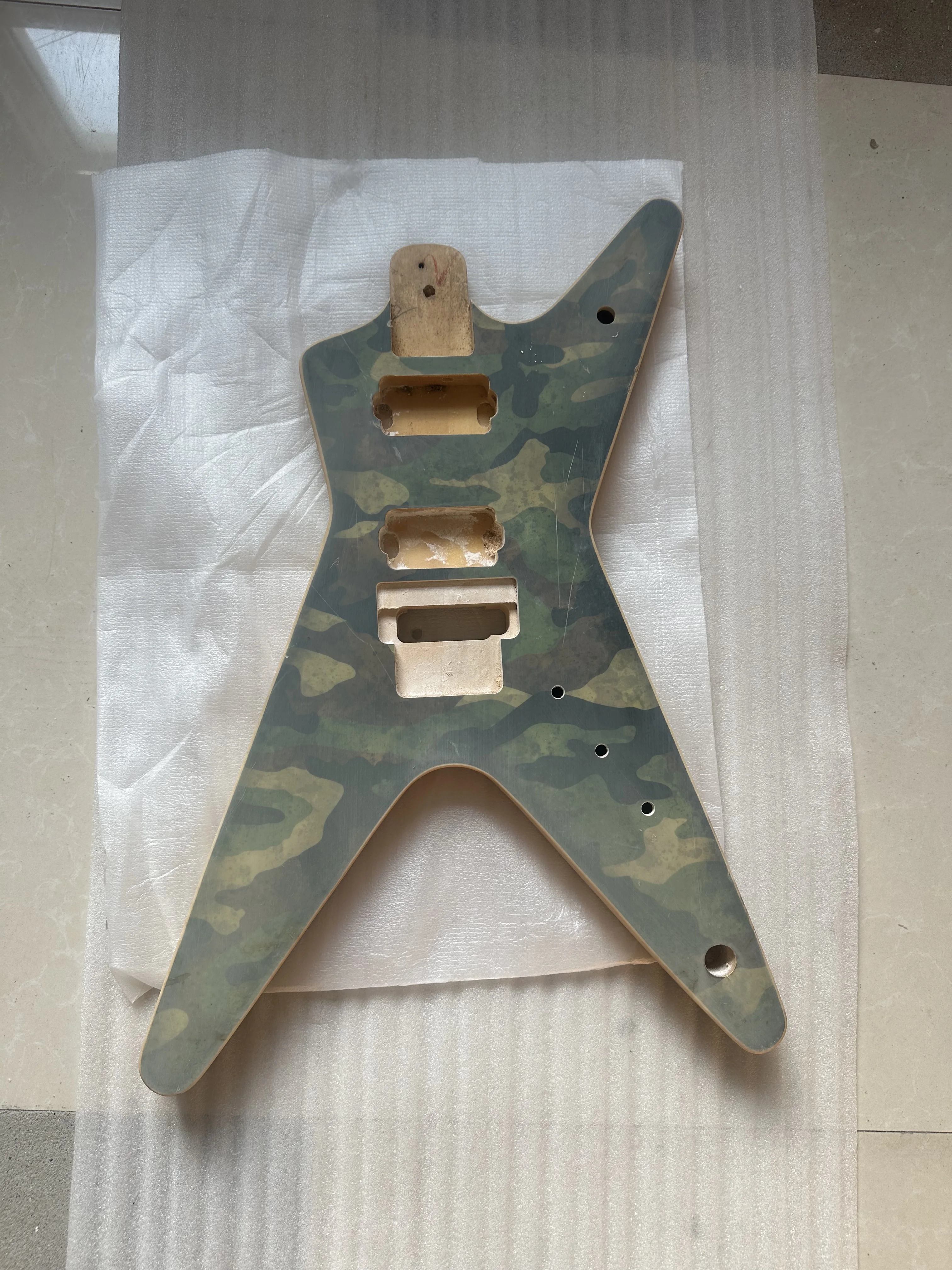 Factory Stock Electric Guitar Body, Floyd Rose Style, Gloss Finished lightning pattern, Special Shape, Stock Defective