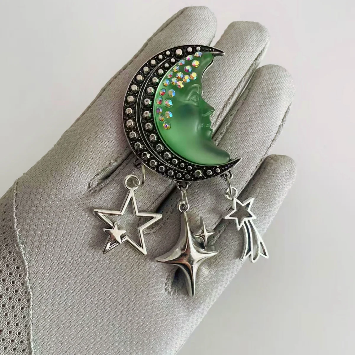 

MITTO FASHION JEWELRIES AND ACCESSORIES RHINESTONES PAVED CRESCENT MOON AND STARS ASSORTED VINTAGE PIN WOMEN DRESS BROOCH