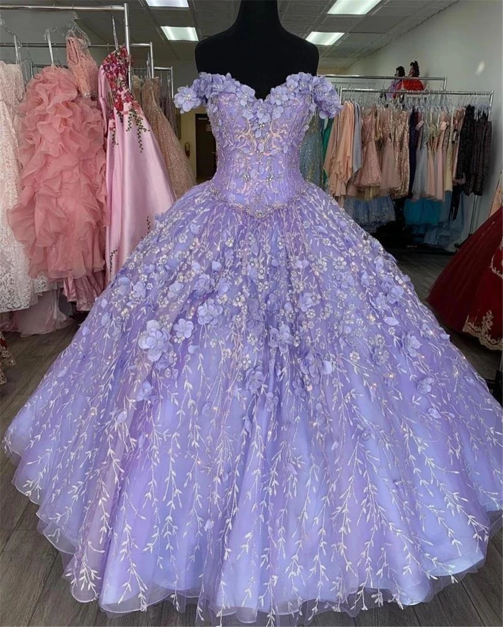 

Lilac Ball Gown Quinceanera Dresses With Cape Mexican Appliques Crystal Corset Princess Sweet 16 Prom Party Vestidos De 15 Anos