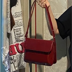 Vintage Bag Red Patent Leather Women's Shoulder Bag Fashion Ladies Small Square Purses and Handbags Simple Female Crossbody Bags