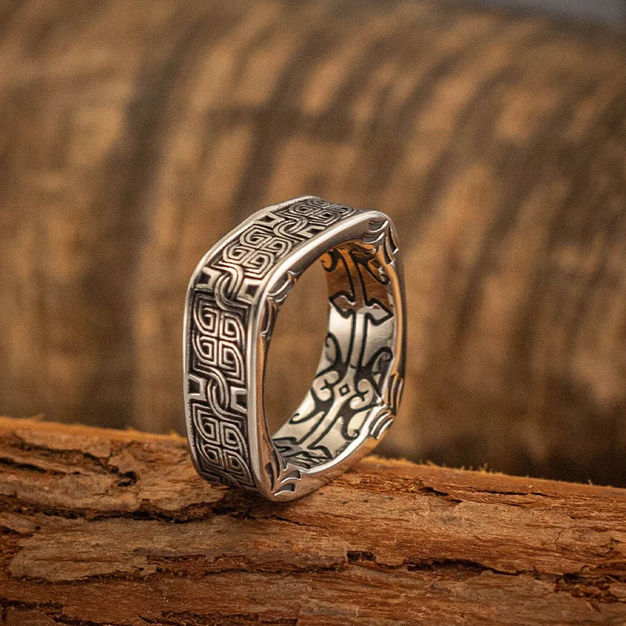 Irish Celtic Knot Square Ring for Men Titanium Steel Large Size Index Finger Ring Vintage Engraved Closed Band Statement Jewelry