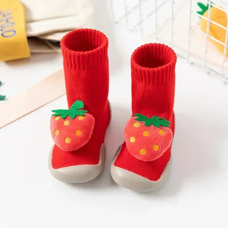 أحذية أطفال كرتونية سميكة ودافئة للأطفال غير قابلة للانزلاق أحذية مشي ناعمة من الأسفل أحذية أطفال داخلية للخريف والشتاء