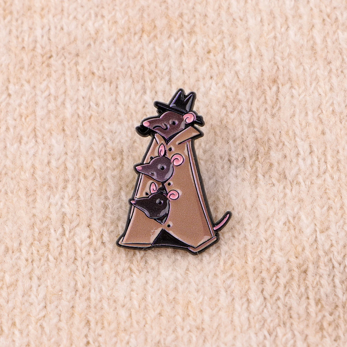 Cute Animal Enamel Pins Ghost Cat Dinosaur Otter Mouse Brooches Funny Lapel Pins for Jackets Jewelry Clothing Decoration