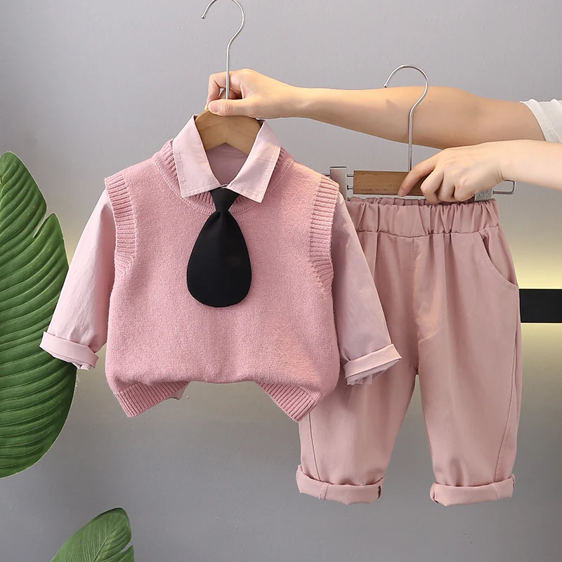 男の子向けスタイリッシュなブリティッシュスタイルの3ピーススーツセット-カジュアルな純綿-快適でおしゃれな秋の新作-キッズウェア