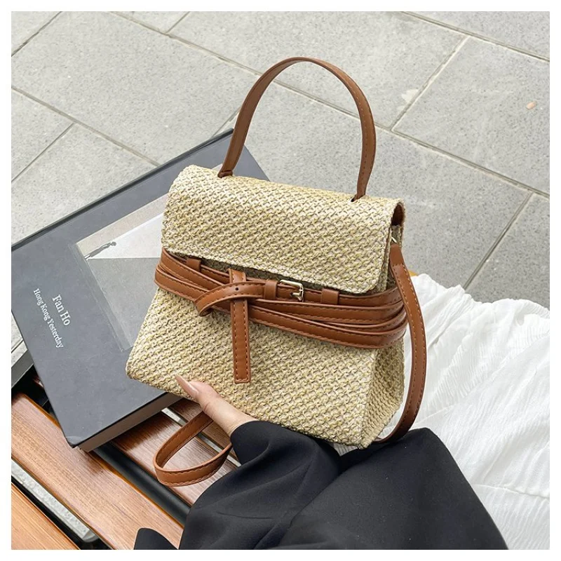 

Elegant Classic Designer Handbag For Women Paris Fashion Large Capacity Leather Clutch Trendy Unique