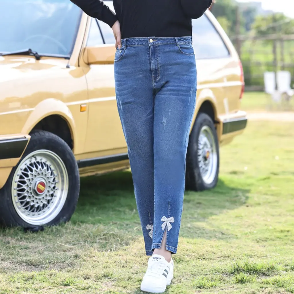 

Женские эластичные узкие прямые джинсы больших размеров, вместимость 100 кг, повседневные осенние брюки, удобная посадка, одежда для полных мм