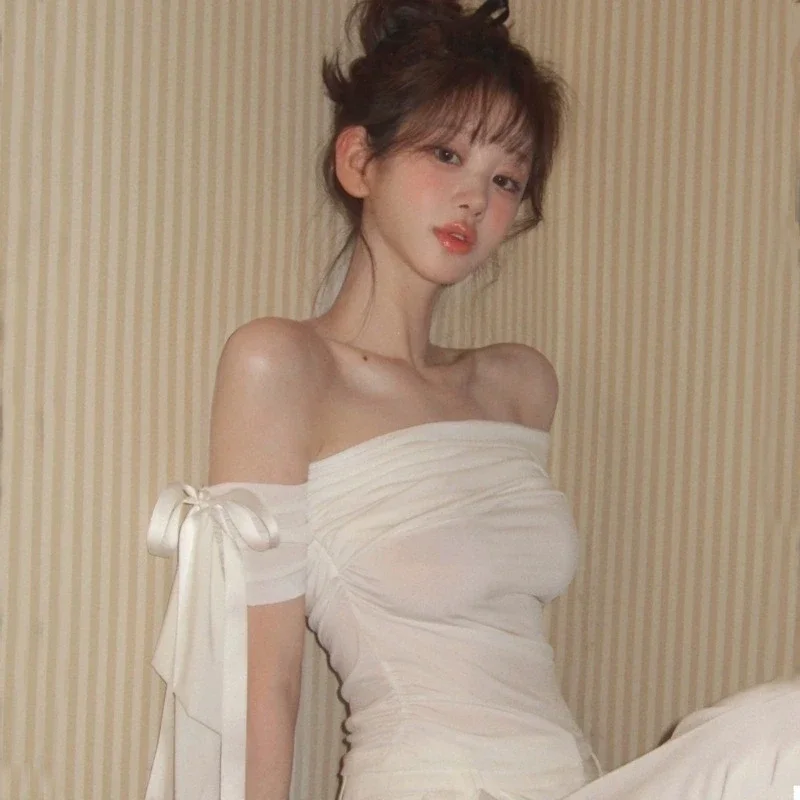 

Bow Design Pleated One-Shoulder Crop Top Backless Twist Tie Asymmetric T-Shirt Casual Top Women'S Summer Ins Style New 2025