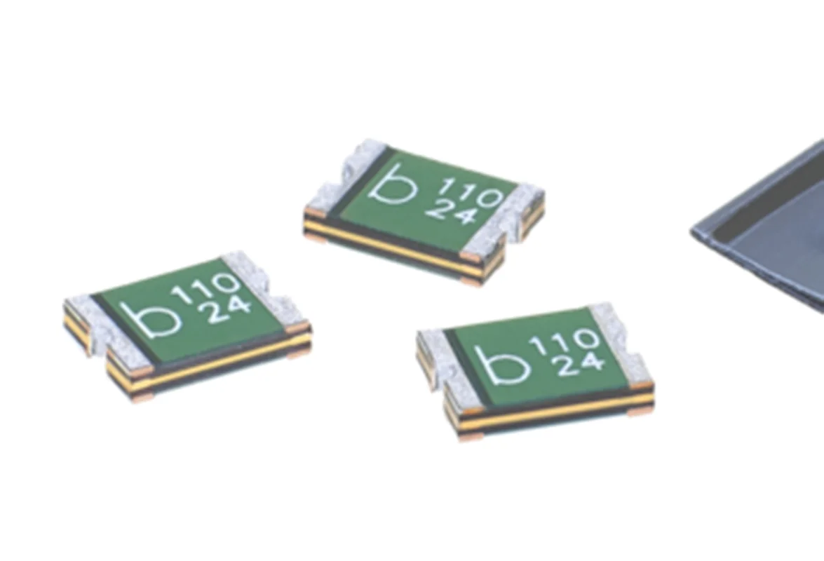 

smd Self recovery fuse PPTC 0ZCJ0010FF2E 1206 0.1A 100MA