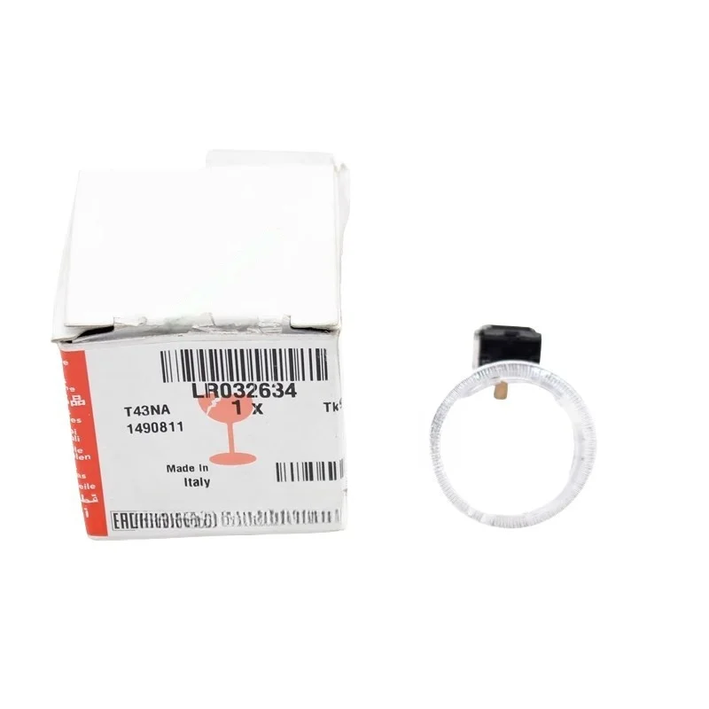 

LR032634 Suitable for Land Rover Aurora Discovery Shenxing Cigarette Lighter Power Socket Charging Car Charging Light Light