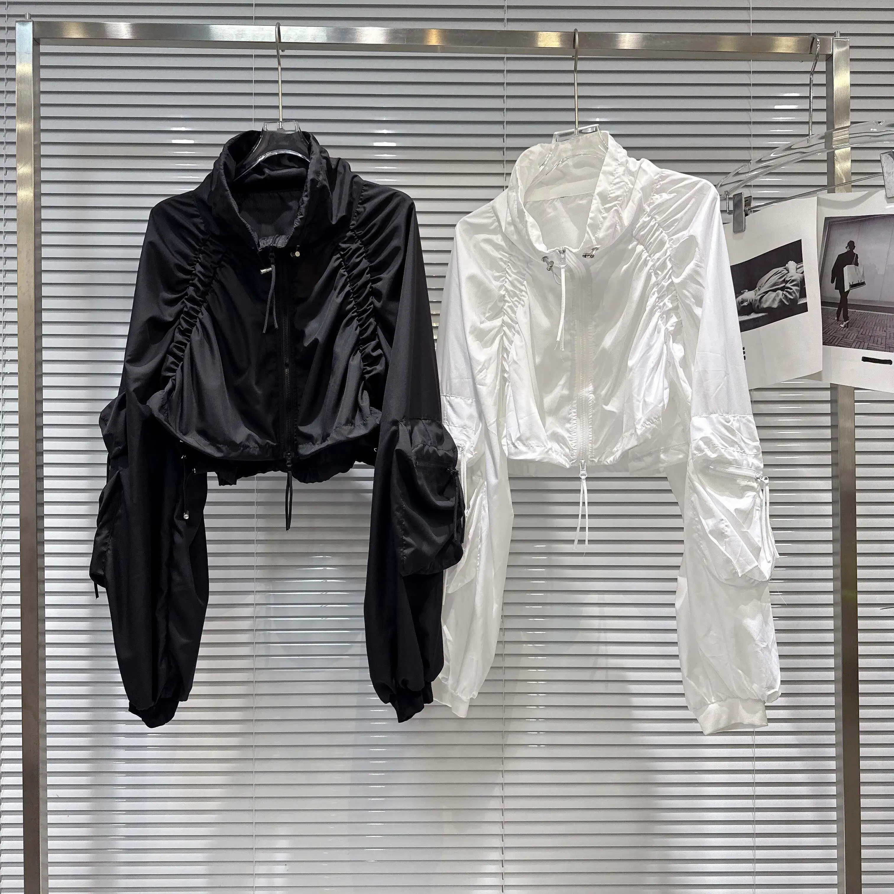 Spring and Autumn New Street Hot Girl Jacket with Large Pocket Sleeves Drawstring Strap Top Short Coat Women's Jacket