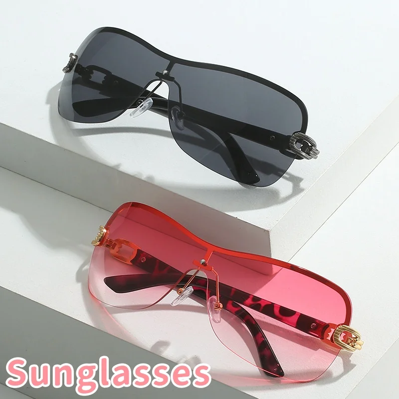 

Fashionable Large Frame One-piece Sunglasses Metallic Personality Trend Future Technology Sense UV Resistant Glasses UV400