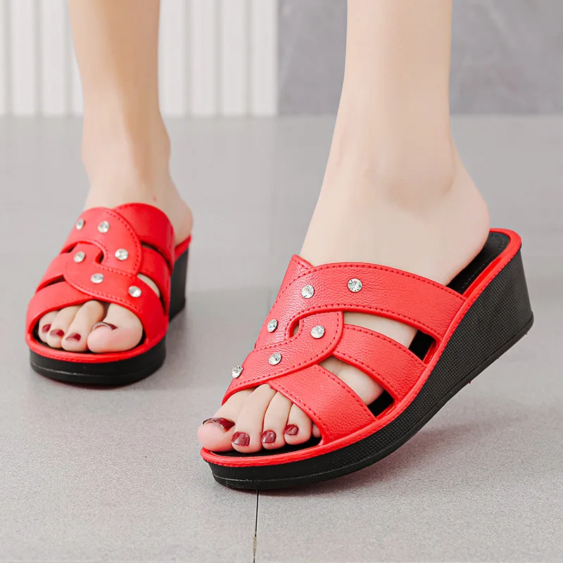 Shoes for Women Summer 2024 Fashion Women\'s High Heel Slippers Thick Bottom Non-slip Mother Shoes Soft Bottom Wedge Women Sandal