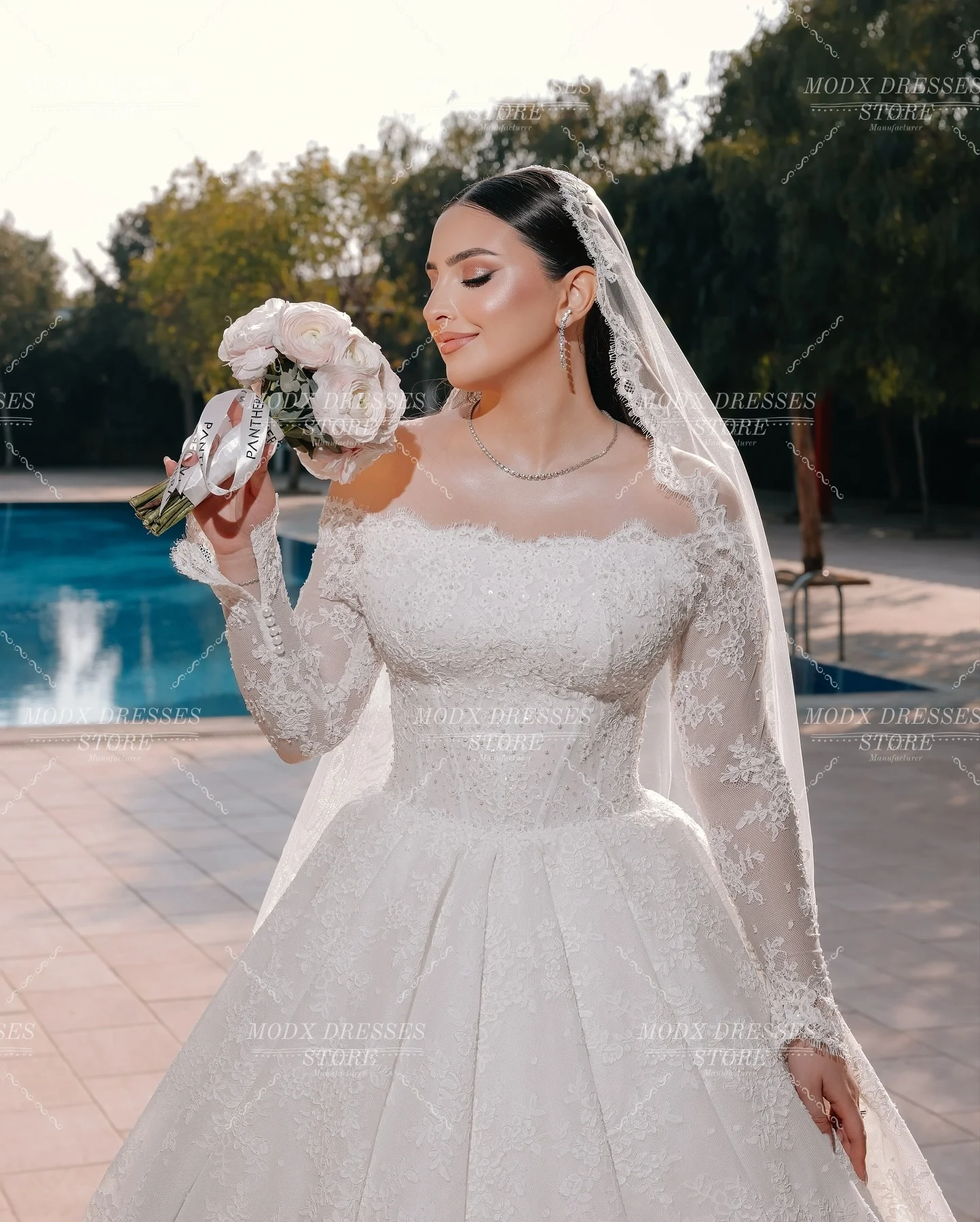 MODX Abito da sposa senza spalline in pizzo di lusso Abito da sposa maniche lunghe Lunghezza pavimento Abiti personalizzati Novias Boda Donna