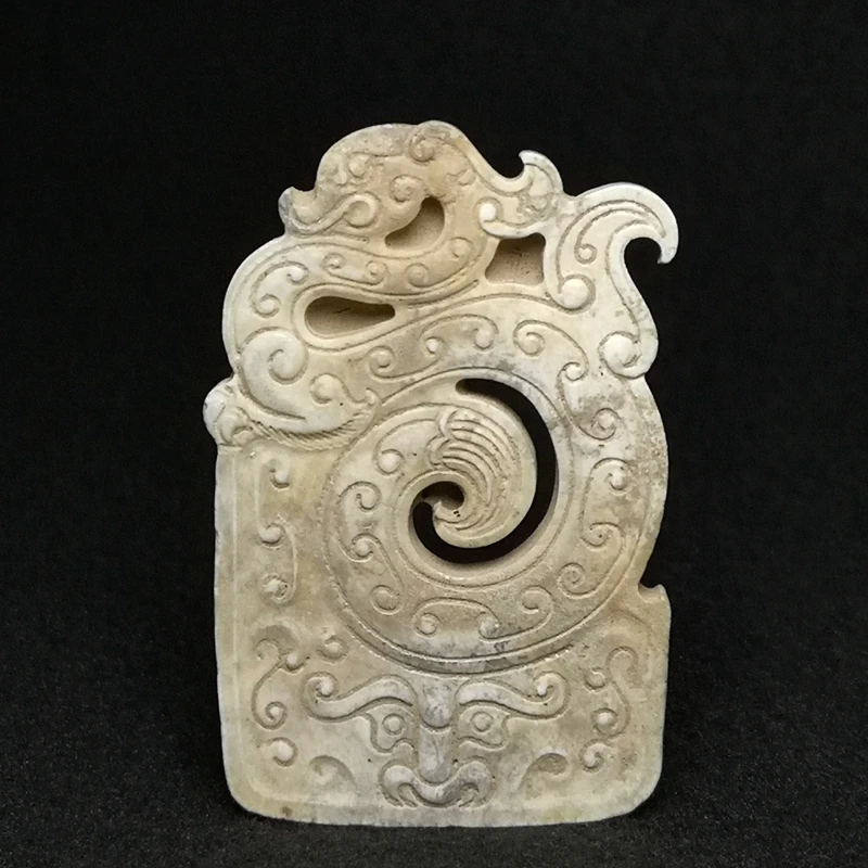 1919 Antique art Size 2.2 Inch China Old Dynasty Jade Carved Dragon Loong Beast Yubi Yu Bi Amulet Pendant Collection