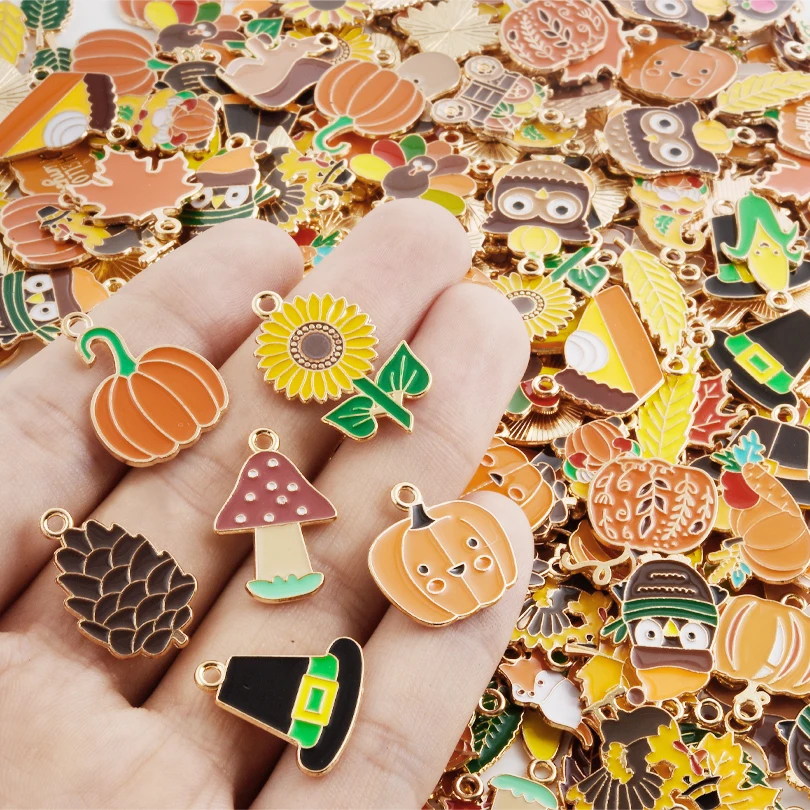 10/20/30/50pcs Enamel Mixed Style Pumpkin Mushroom Maple Leaf Corn Charms Alloy Drip Squirrel Fox Animal Pendants DIY Crafts