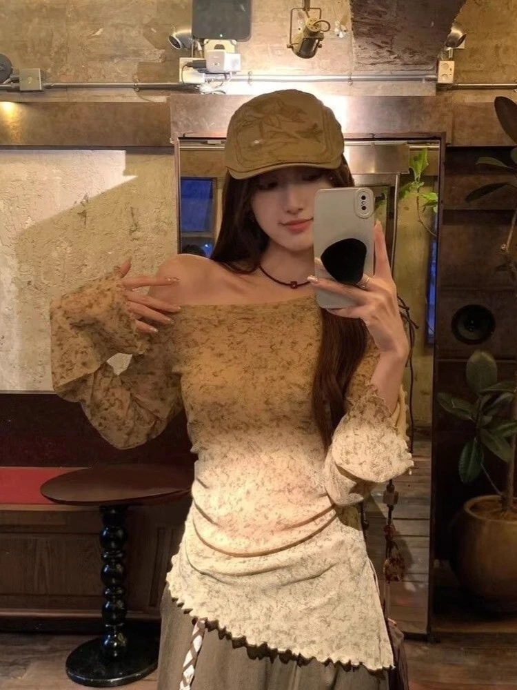 

Vintage Floral Print Off Shoulder Mesh Tops Women Casual Sweet Fashion Tees Early Autumn Elegant Fashion Long Sleeve Blouse New