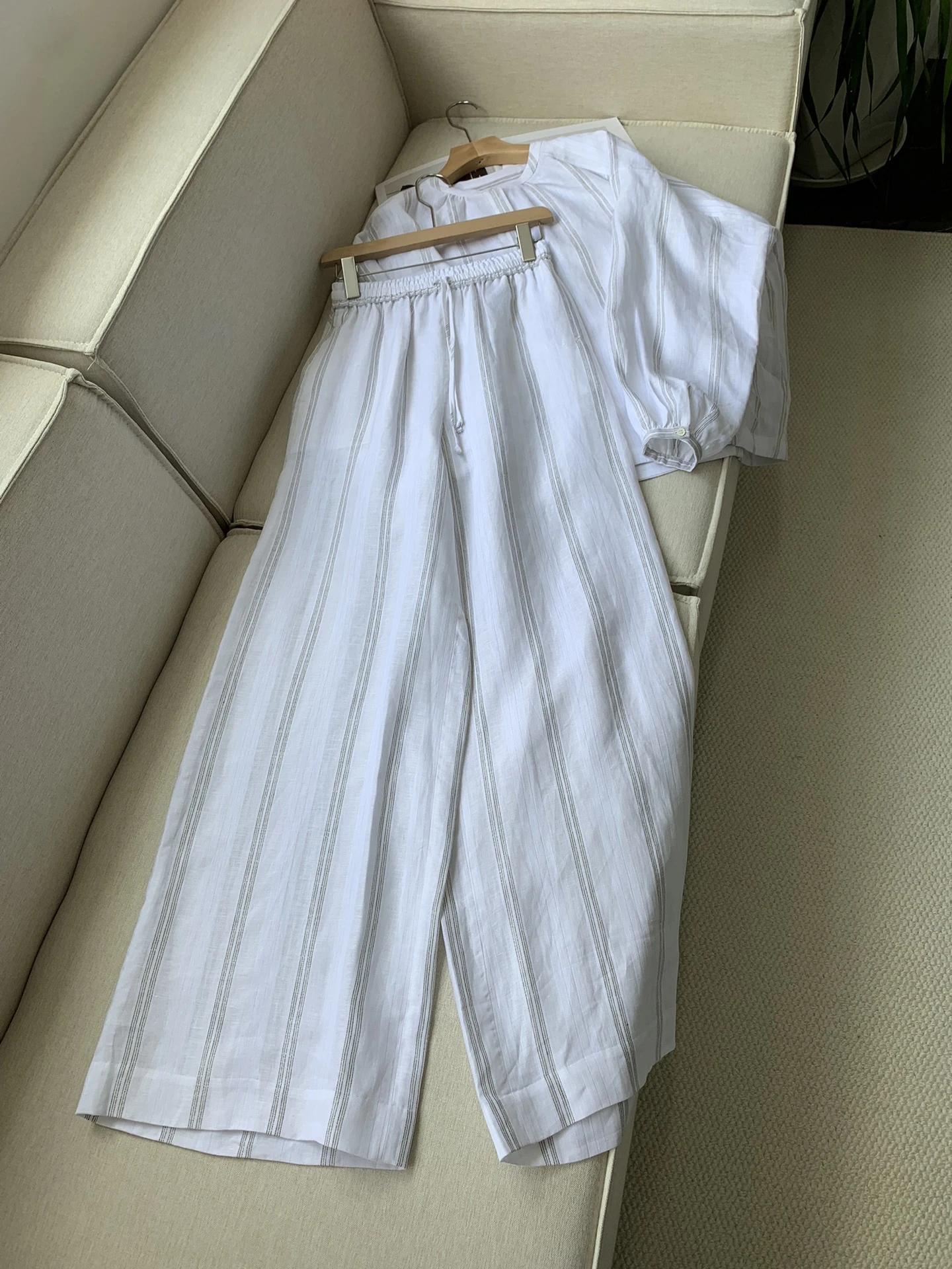 

Summer High Quality Slim Casual Striped Top Suit Loose Drape Apricot Wide Leg Pants For Women
