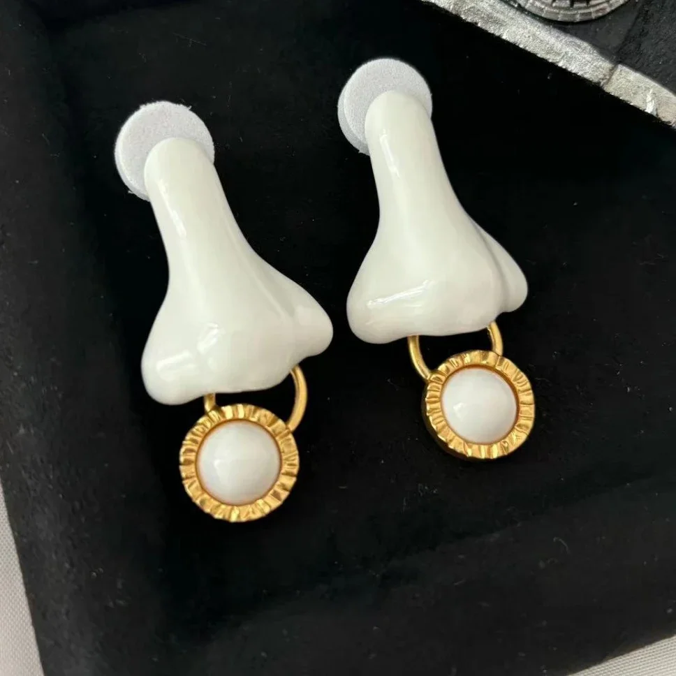 Fashion Designer White Nose Earrings Woman Europe Jewelry Party Runway Trend