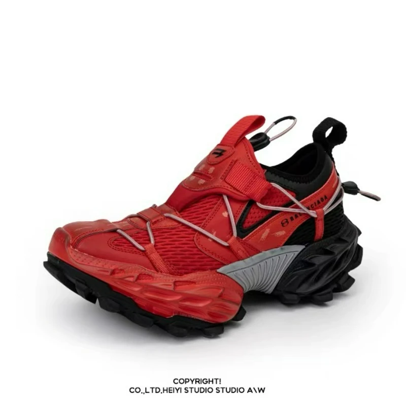 

2026 Super Cool Running Shoes For Men Women Black Red Walking Shoes Unisex Luxury Brand Outdoor Sports Shoe Couples Thick Soled