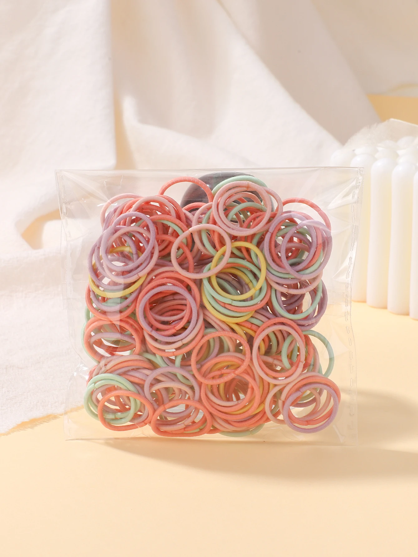 100 stks/partij 2 cm Haarbanden Gom Kleurrijke Nylon Rubberen Band Touw Pop Haaraccessoires Zwarte Elastische Haarbanden voor baby Meisjes Gift