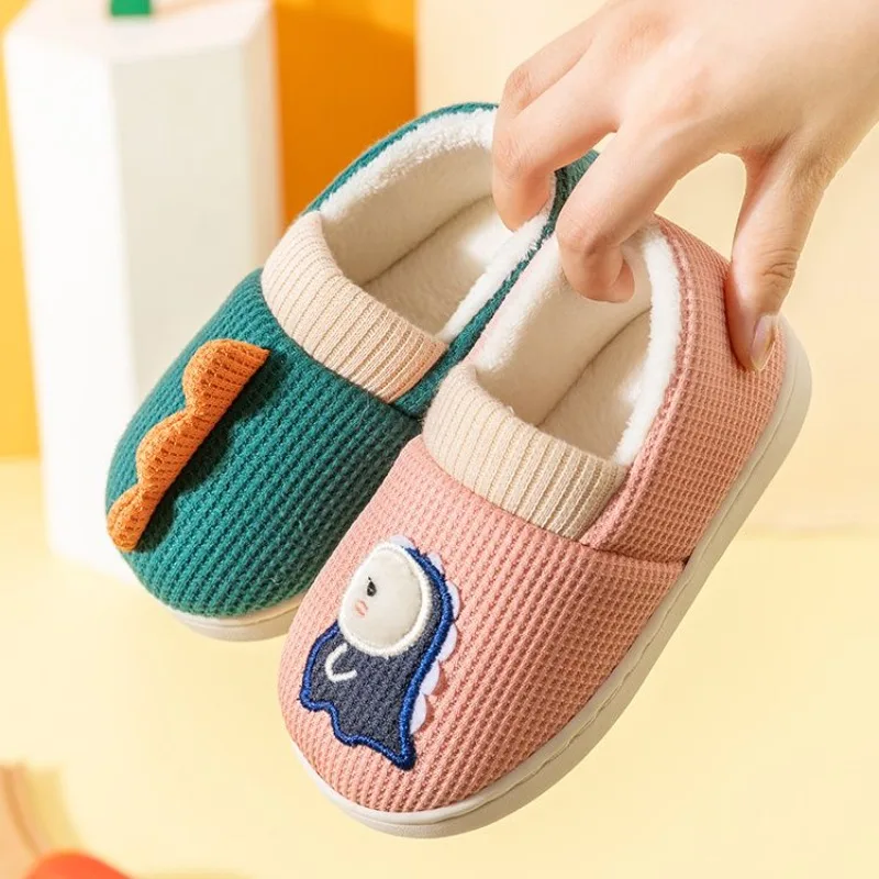 أطفال الشتاء نعال من القطن بنين بنات طفل دافئ عدم الانزلاق لطيف الكرتون ديناصور تصميم داخلي أحذية منزلية طفل الأحذية #2