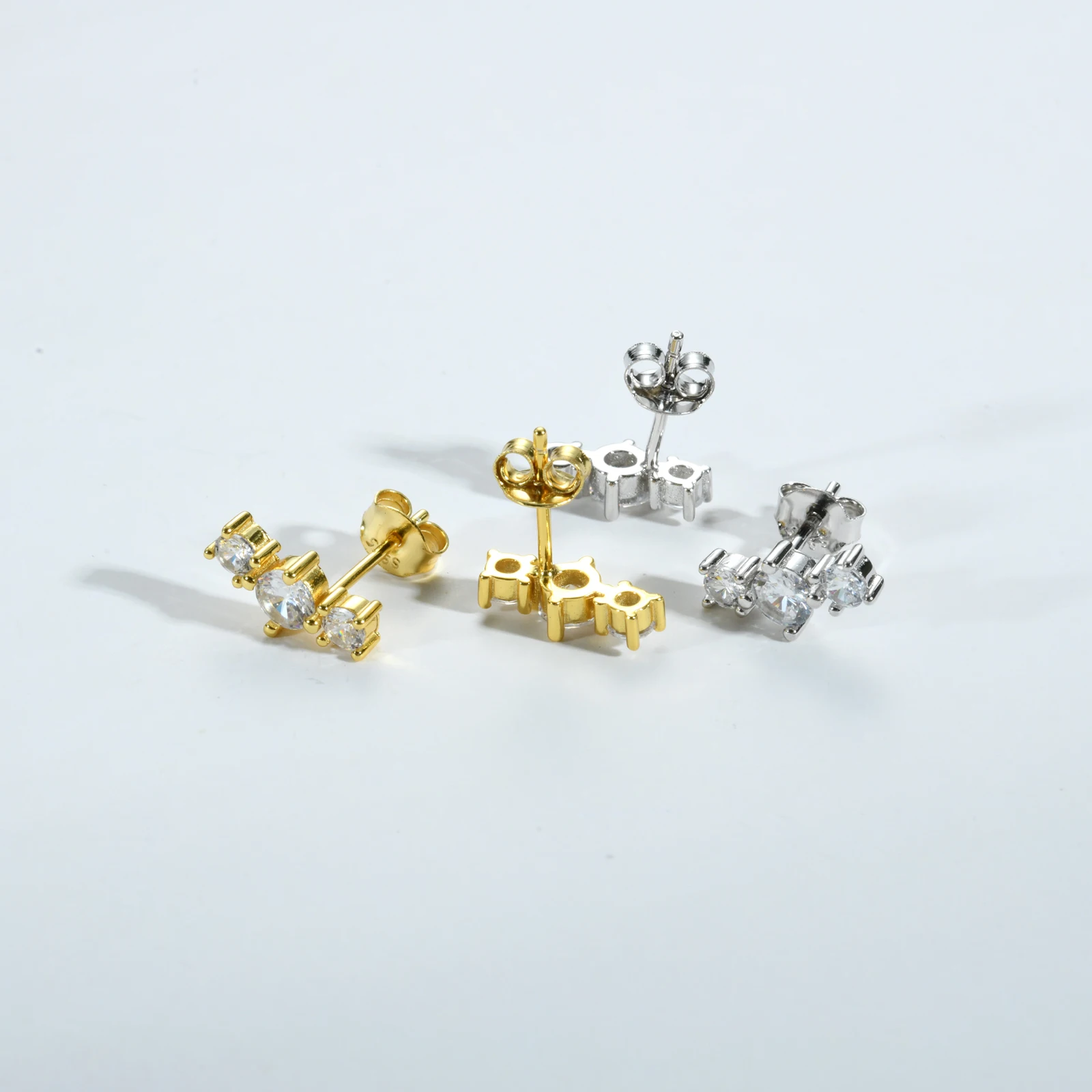 ANDYWEN 925 فضة ثلاثة الزركون تشيكوسلوفاكيا قرط الاذن المرصع مجوهرات فاخرة 2025 كلاسيكي جديد للنساء كريستال جواهر