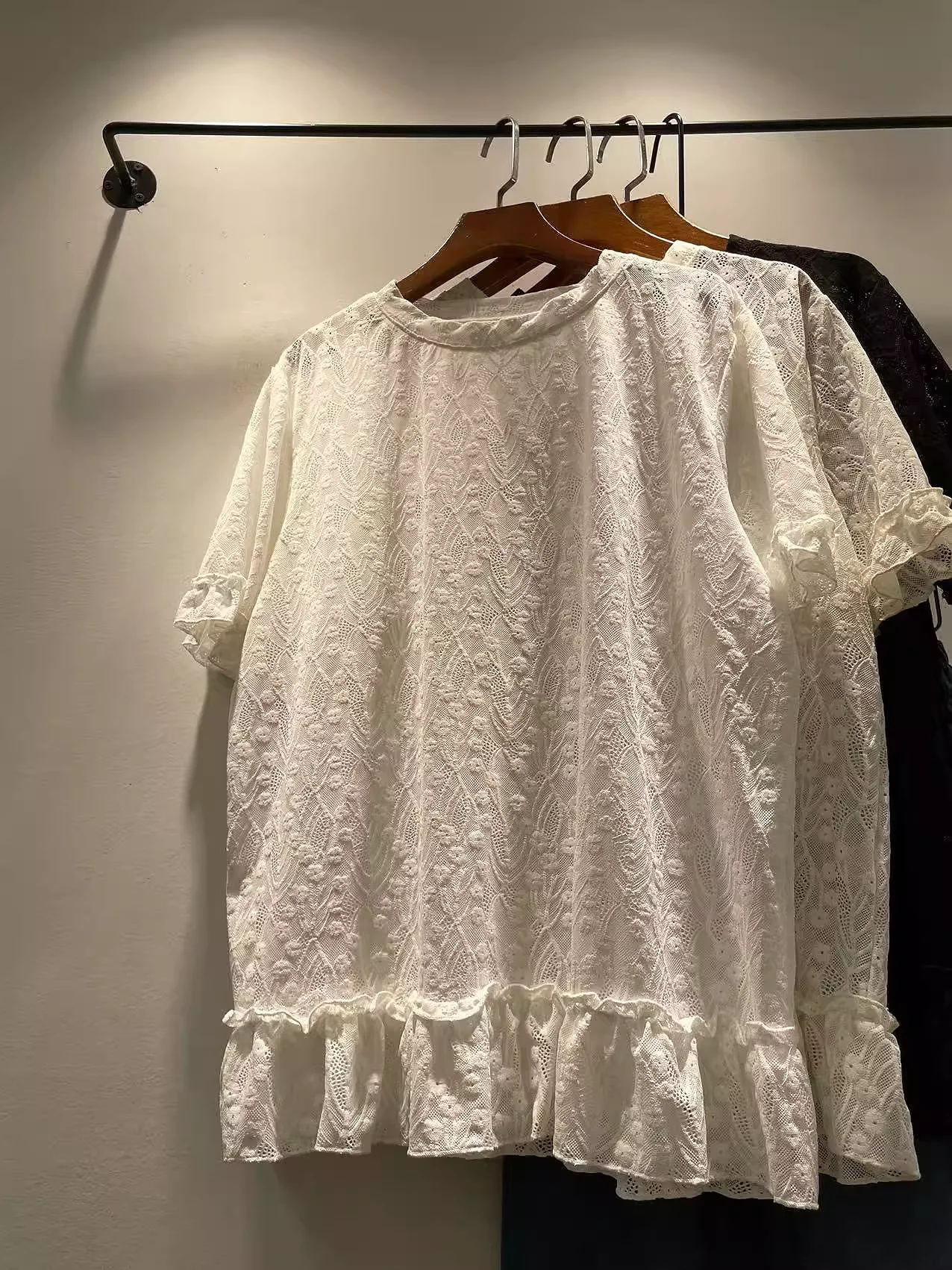 

2025 Summer women's clothing morigirl style white beige black lace embroider shirts short sleeve blouses cotton tops