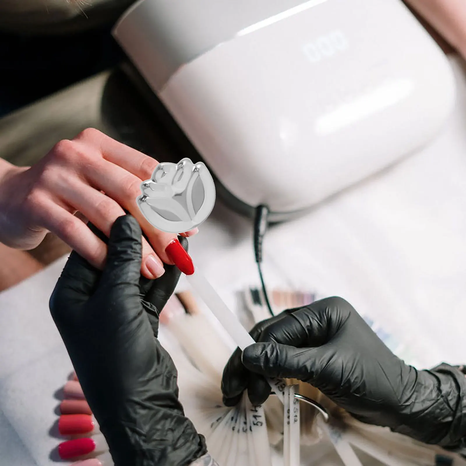 

2Pcs Alloy Nail Art Mixing Palette Ring Compact Finger Wearable Design for Salon Home Use Mini Polish Dish Creative Nail DIY