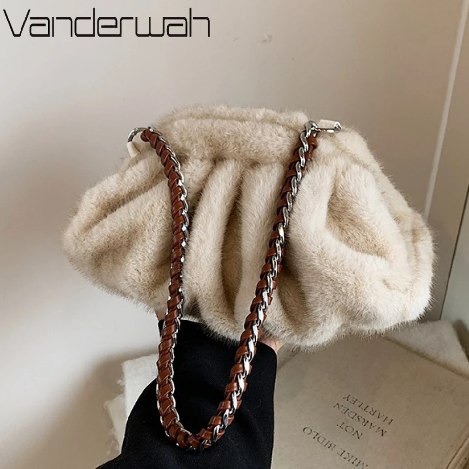 Luxury Women's Furry Pleated Purses and Handbags Plush Cloud Bag Designer Fashion Chain Shoulder Bags for Women Winter Tote Sac