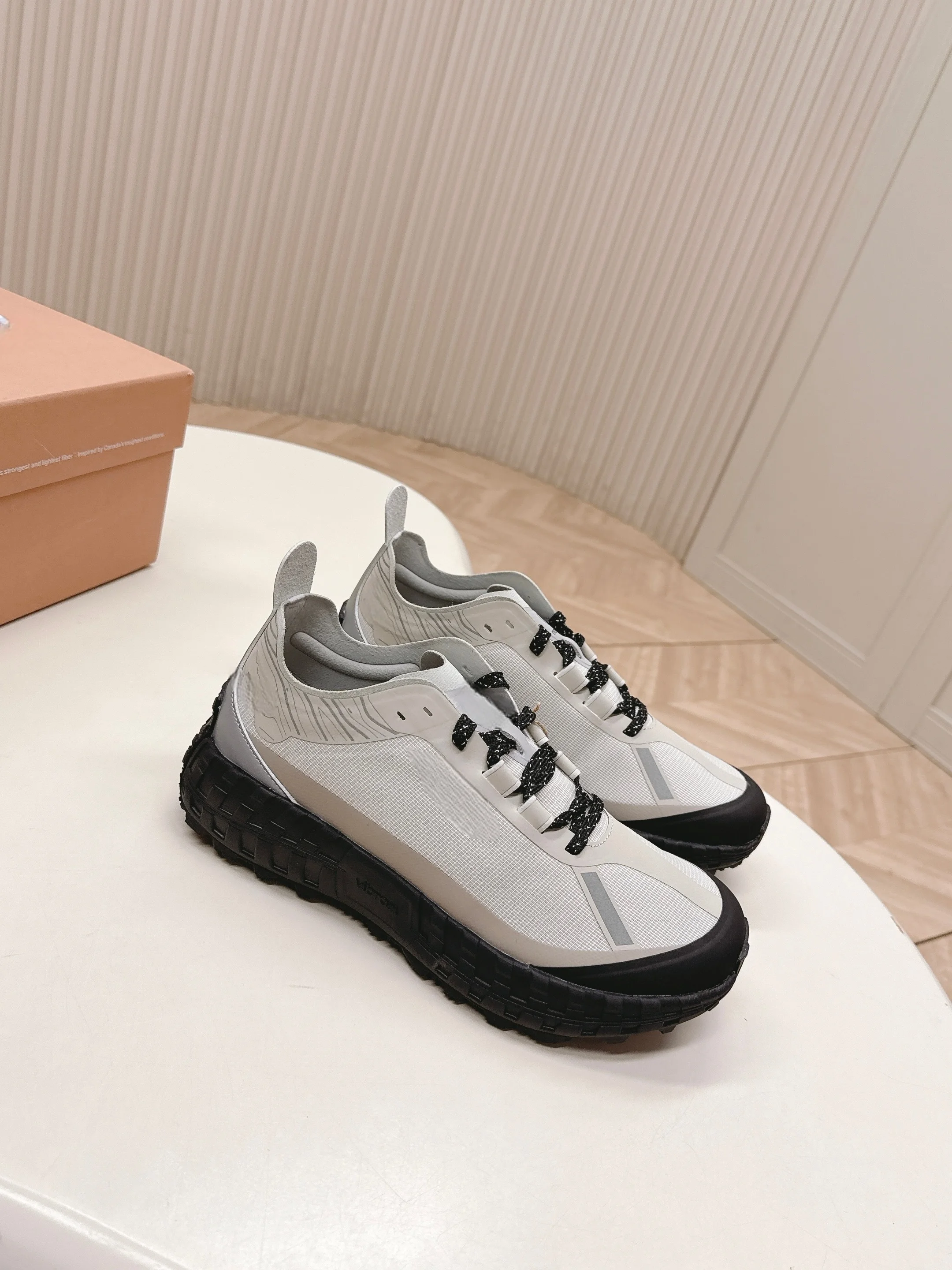 شتاء 2025 وصل حديثًا أحذية مشي خفيفة الوزن قابلة للتنفس ومتينة وخفيفة الوزن عالية الجر وأحذية مشي مقاومة للانزلاق #5