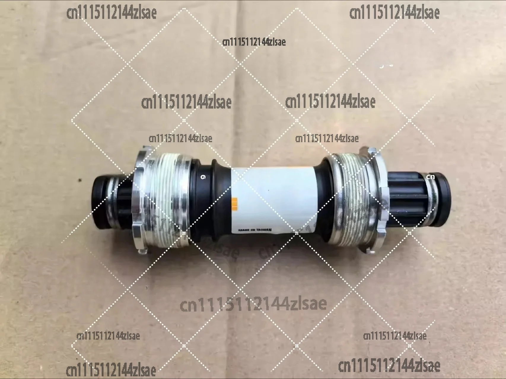 Splined ISIS Crankshaft 10-Tooth Large Spline Compatible with FSA Chainset 68x118mm/68x113mm