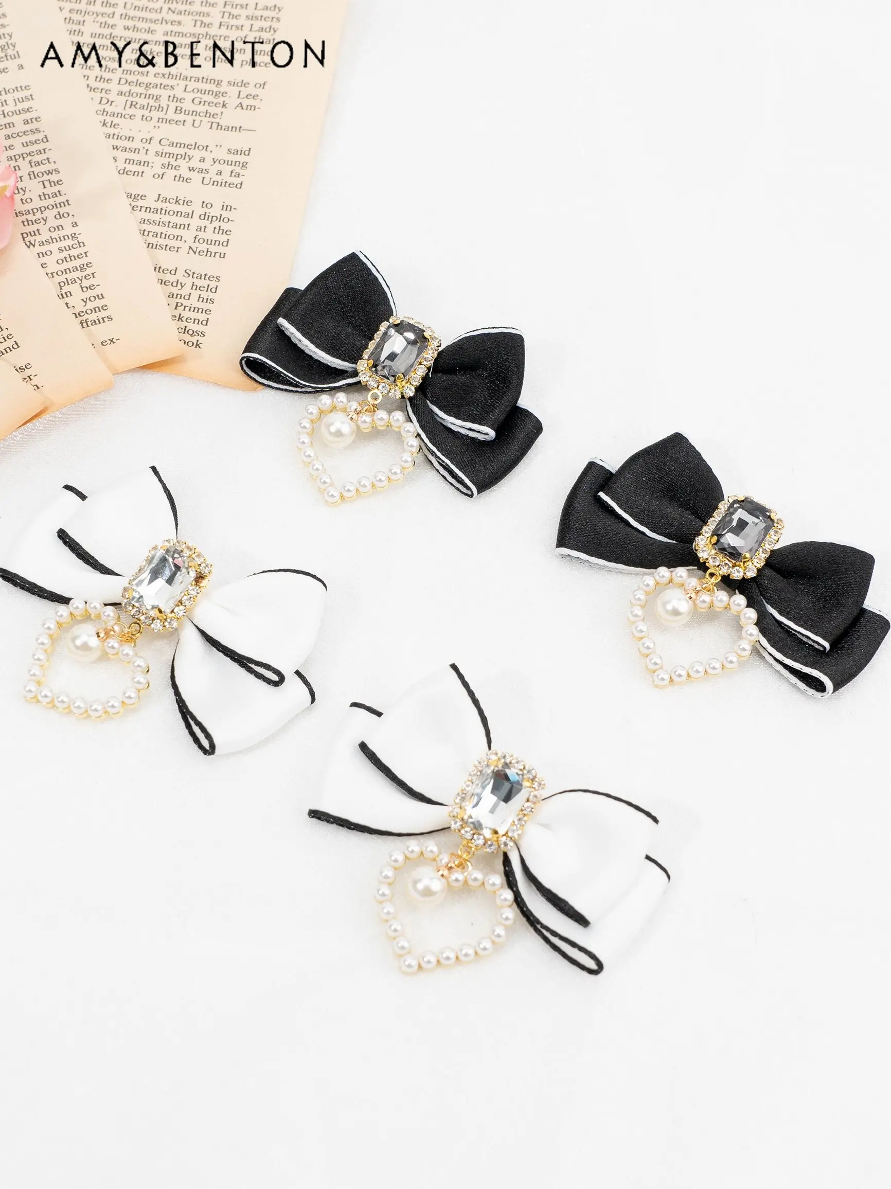 

Japanese Mine Heart Shape Hairpin Women's Rhinestone Bow Barrettes A Pair of Hairclips Girls Ornament Side Clip Cute Accesorios