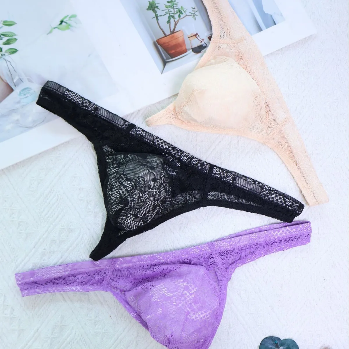 

Men's Sexy T Back Thongs Jacquard Lace Sheer Ultra-thin Semi-transparent Underwear Gays Erotic Low Waist U Convex Pouch G-string