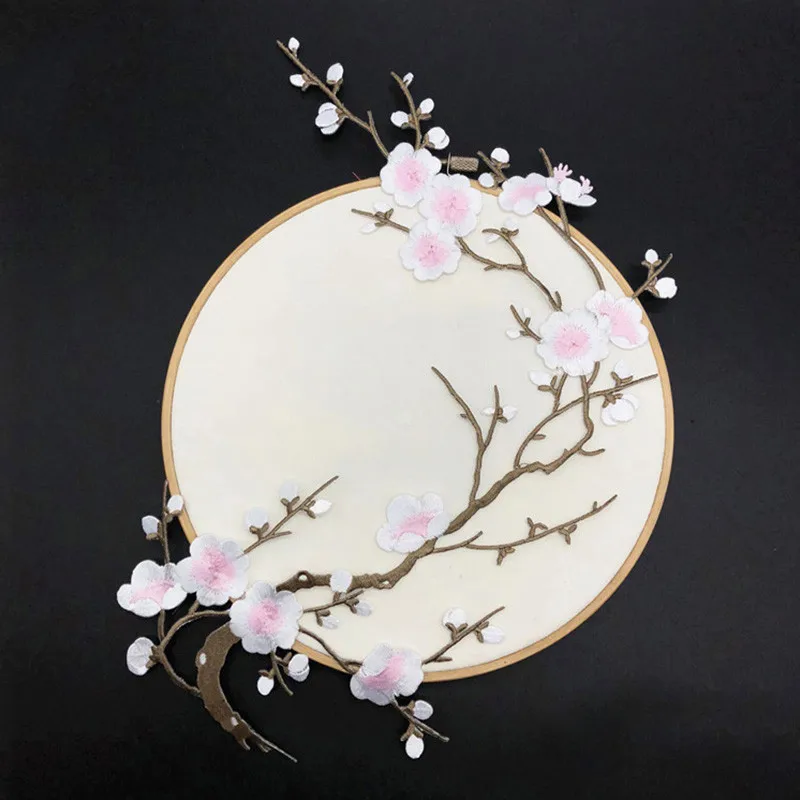 1PC Plum Blossom Flower Applique Clothing Embroidery Patch Fabric Sticker Iron On Patch Craft Sewing Repair Embroidered Tools